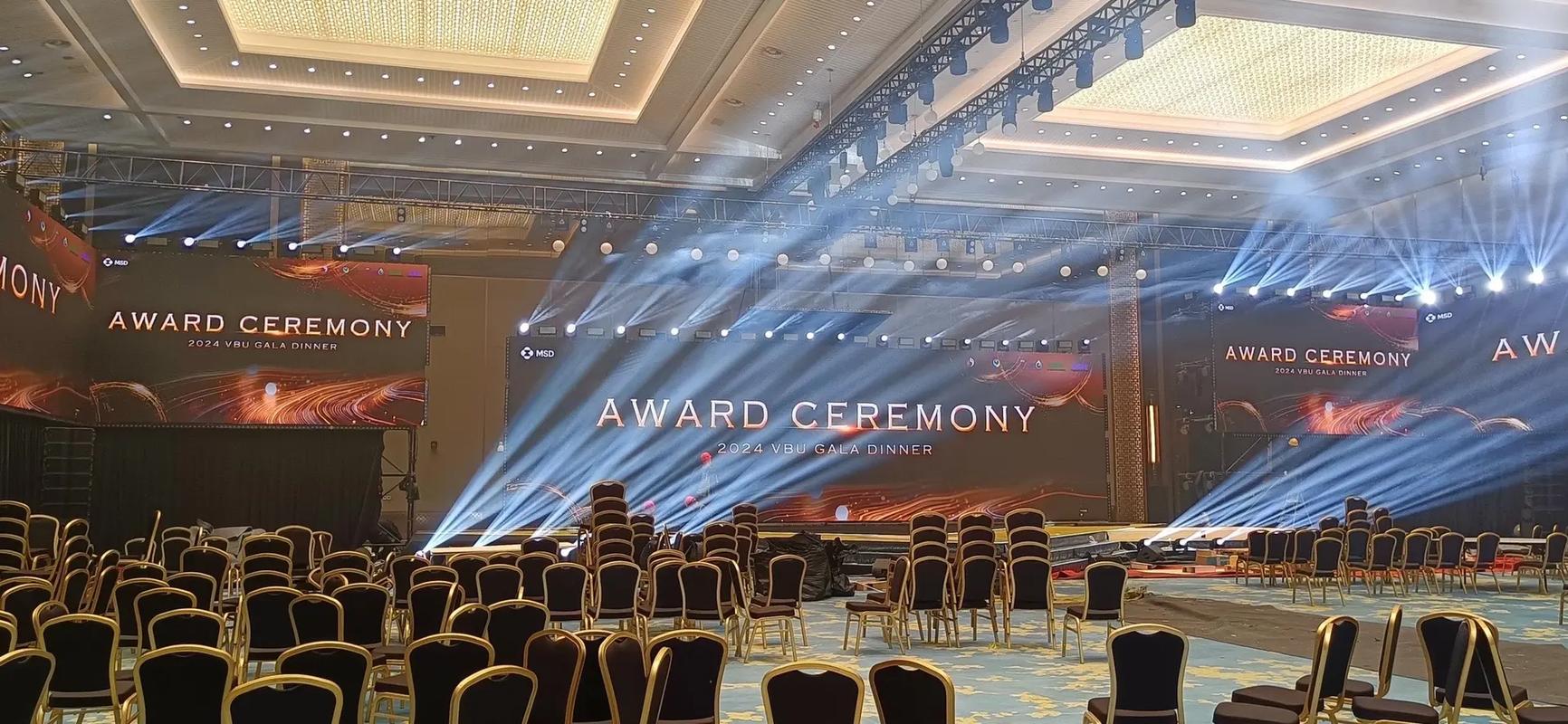 北京活動設備出租舞臺布置燈光音響大屏出租.